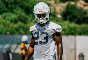 WVU football notebook: Online classes, official transfers and stomach bugs highlight Neal Brown's camp update